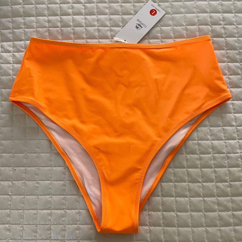 Orange high waisted swim bottoms🧡